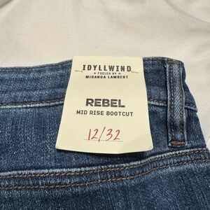 Idyllwind NWT Embroidered Rebel Denim Bootcut Jeans Size 12/32